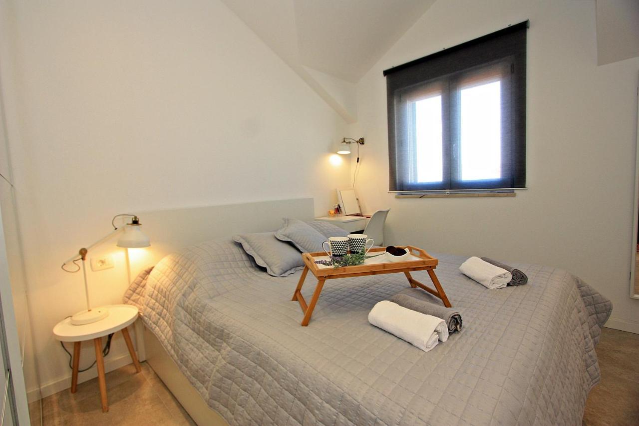 Apartman Ivana Supetar Ngoại thất bức ảnh