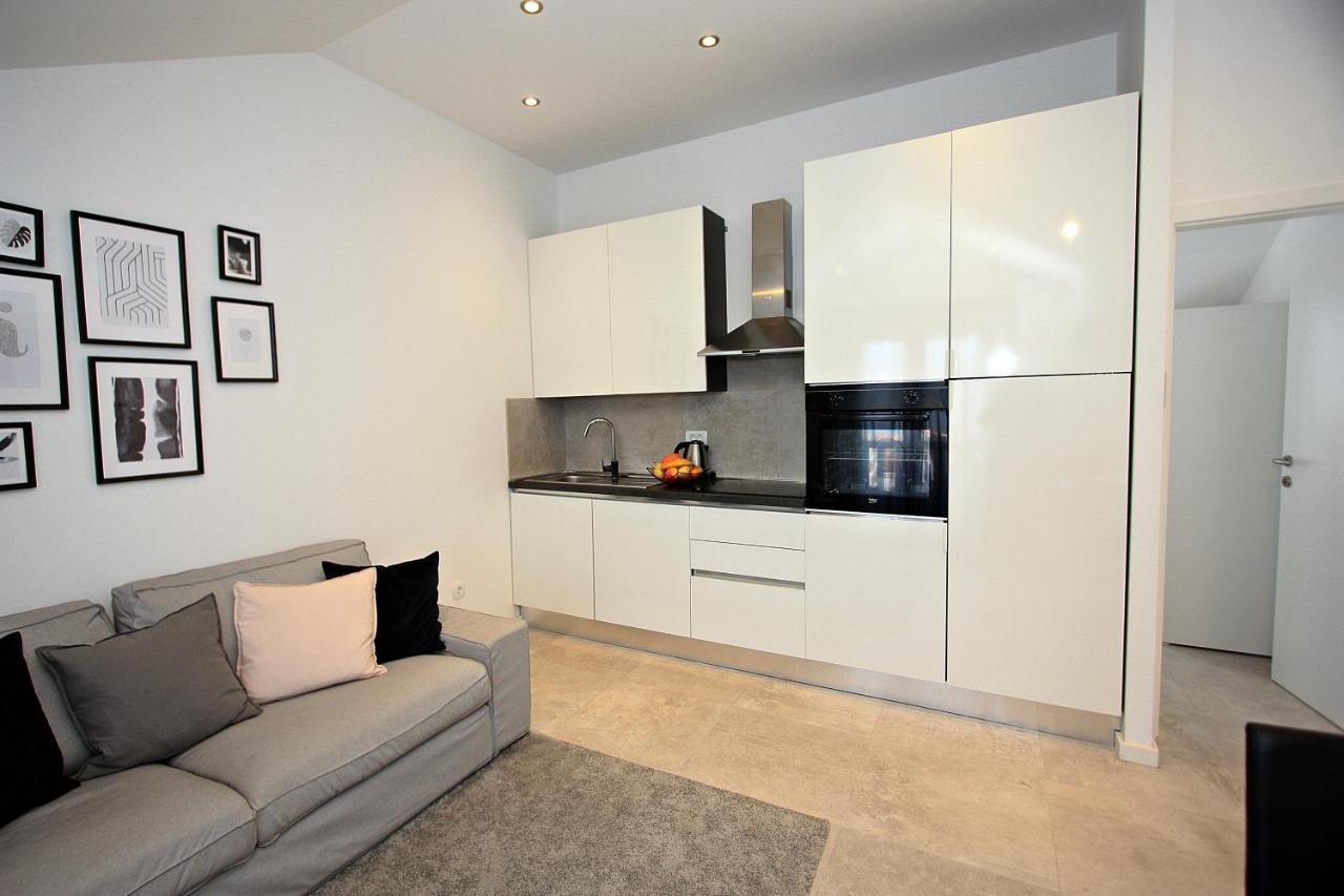Apartman Ivana Supetar Ngoại thất bức ảnh