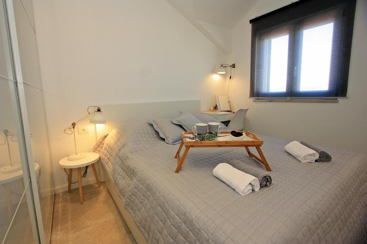 Apartman Ivana Supetar Ngoại thất bức ảnh